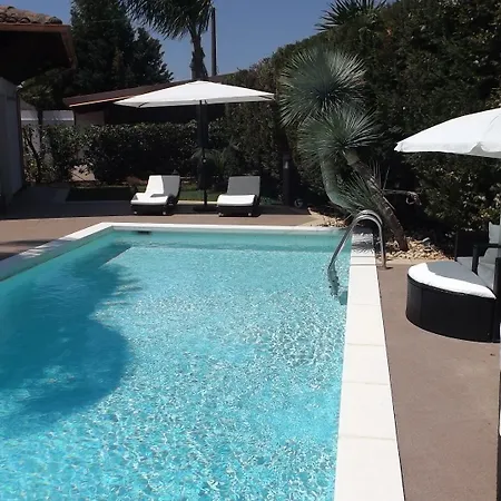 לינה וארוחת בוקר Del Salento Exclusive גאליפולי