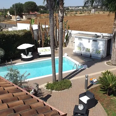 לינה וארוחת בוקר Del Salento Exclusive 4*